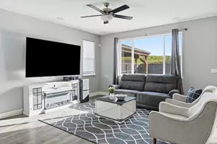 190 Tanoak St, Hollister, CA 95023 - Photo 3