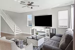 190 Tanoak St, Hollister, CA 95023 - Photo 7