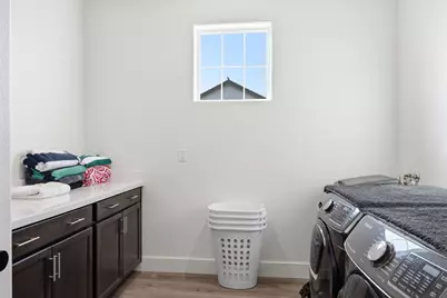 190 Tanoak St, Hollister, CA 95023 - Photo 29