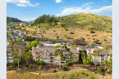 212 Crescent Ct, Brisbane, CA 94005 - Photo 37