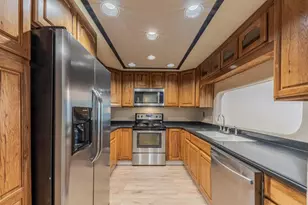 2112 Darnis Cir, Morgan Hill, CA 95037 - Photo 9