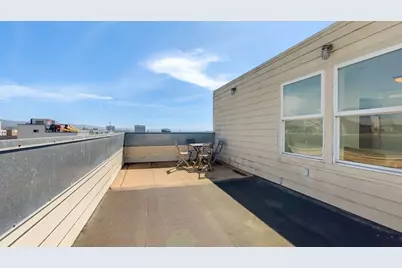275 9th St 3, Oakland, CA 94607 - Photo 35
