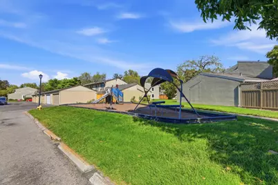 1097 Ribisi Cir, San Jose, CA 95131 - Photo 13