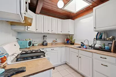 333 W 4th St, Stockton, CA 95206 - Photo 9