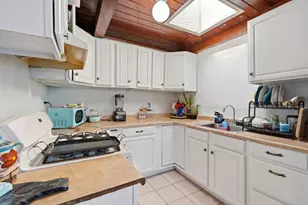 333 W 4th St, Stockton, CA 95206 - Photo 9