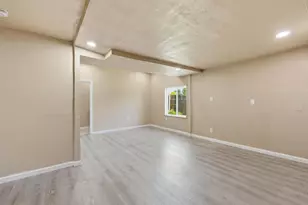 333 W 4th St, Stockton, CA 95206 - Photo 19