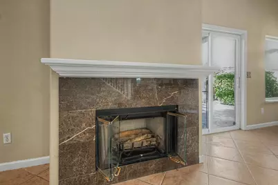 1753 Mills, Los Banos, CA 93635 - Photo 9