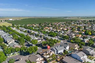 1753 Mills, Los Banos, CA 93635 - Photo 57