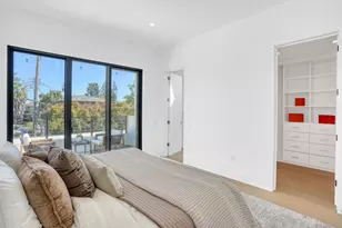 957 Clara Dr, Palo Alto, CA 94303 - Photo 31