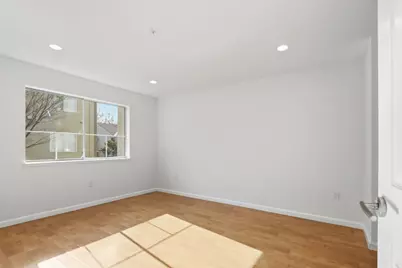 112 Morning Star Dr, San Jose, CA 95131 - Photo 31