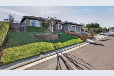 160 Dan Dr, Hollister, CA 95023 - Photo 3