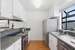 72 Cape Hatteras Ct, Redwood City, CA 94065 - Photo 3