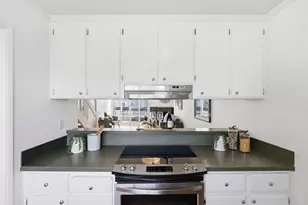 72 Cape Hatteras Ct, Redwood City, CA 94065 - Photo 5