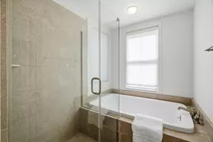 210 Morgan Ln, Menlo Park, CA 94025 - Photo 23