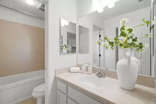 210 Morgan Ln, Menlo Park, CA 94025 - Photo 19