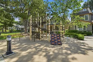 210 Morgan Ln, Menlo Park, CA 94025 - Photo 29