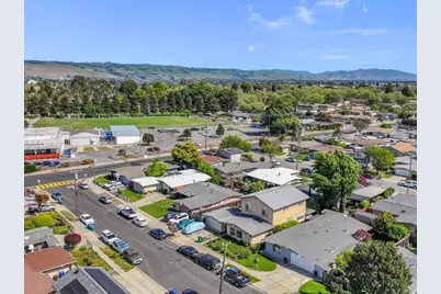 2644 Bal Harbor Ln, Hayward, CA 94545 - Photo 37