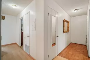 2599 Easton Ln 109, San Jose, CA 95133 - Photo 5