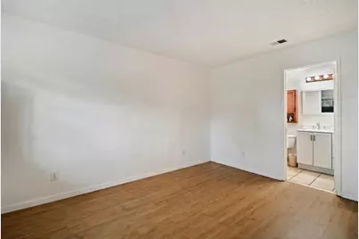 2599 Easton Ln 109, San Jose, CA 95133 - Photo 9