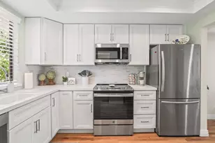 5563 Cribari Cir, San Jose, CA 95135 - Photo 15