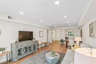 5563 Cribari Cir, San Jose, CA 95135 - Photo 9