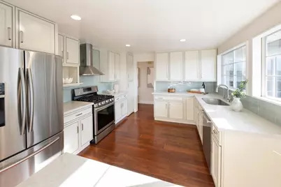 1340 Manzanita Dr, Millbrae, CA 94030 - Photo 9