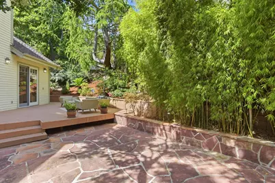 2060 Bunker Hill Dr, San Mateo, CA 94402 - Photo 45