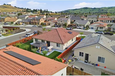 805 Klamath Way, Hollister, CA 95023 - Photo 47