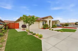 805 Klamath Way, Hollister, CA 95023 - Photo 3