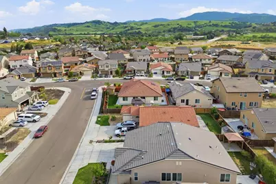 805 Klamath Way, Hollister, CA 95023 - Photo 61