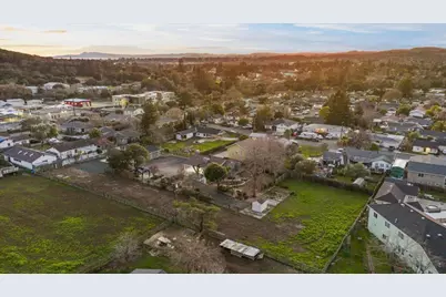 2180 Patton Ave, Napa, CA 94559 - Photo 11