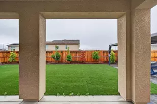 1096 Wildrose Dr, Hollister, CA 95023 - Photo 39