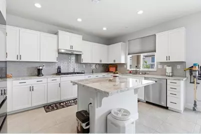 1096 Wildrose Dr, Hollister, CA 95023 - Photo 21
