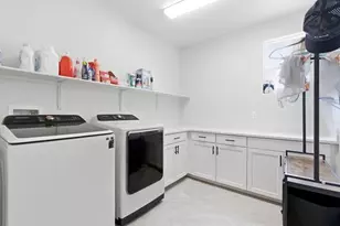 1096 Wildrose Dr, Hollister, CA 95023 - Photo 29