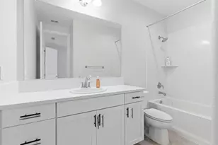 1096 Wildrose Dr, Hollister, CA 95023 - Photo 15