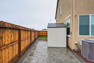 1096 Wildrose Dr, Hollister, CA 95023 - Photo 41