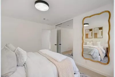 121 Lois Ln, Palo Alto, CA 94303 - Photo 29