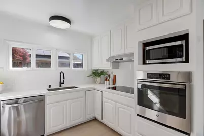 121 Lois Ln, Palo Alto, CA 94303 - Photo 21