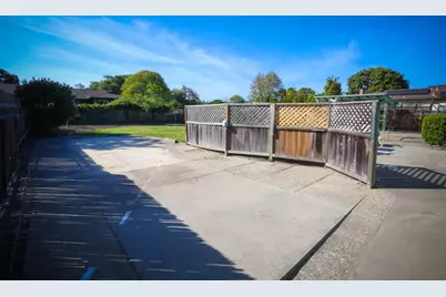 107 Linden St, Santa Cruz, CA 95062 - Photo 23