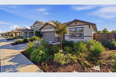 608 Somerset Way, Patterson, CA 95363 - Photo 1