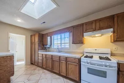 40 Oak St, Salinas, CA 93901 - Photo 13