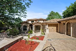 15301 Robin Anne Ln, Monte Sereno, CA 95030 - Photo 3