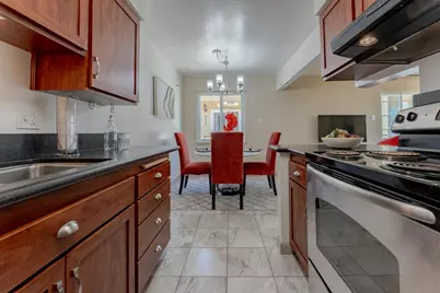 3049 Los Prados St 223, San Mateo, CA 94403 - Photo 9