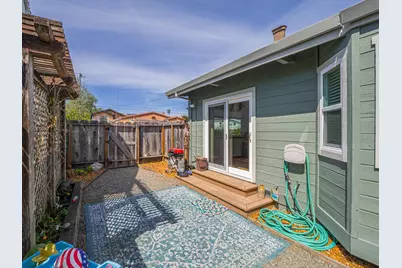 620 Sumner, Santa Cruz, CA 95062 - Photo 25