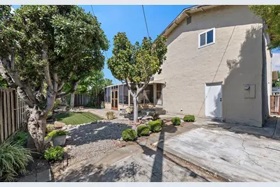 898 Hummingbird Dr, San Jose, CA 95125 - Photo 25