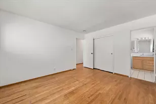 898 Hummingbird Dr, San Jose, CA 95125 - Photo 17