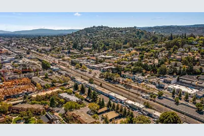 780 Old County Rd, Belmont, CA 94002 - Photo 13