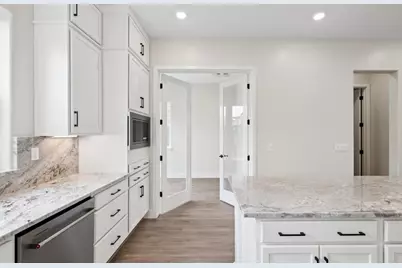 2324 Red Oak Ct, San Mateo, CA 94403 - Photo 43