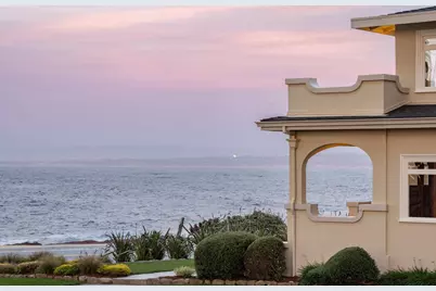 1051 Ocean View Blvd, Pacific Grove, CA 93950 - Photo 3