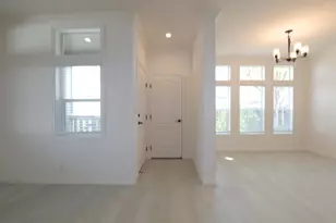 406 Los Encinos Ave 406, San Jose, CA 95134 - Photo 3